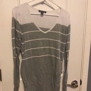 Pea in the Pod thin maternity sweater